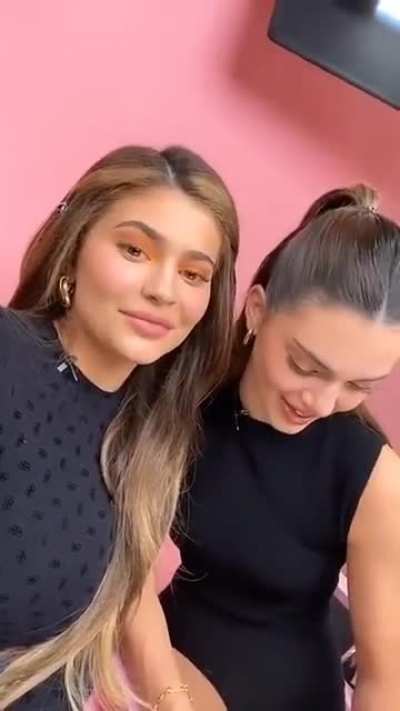 Insta Live with Kylie