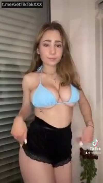 Who is she? I can’t read that username with the terrible quality