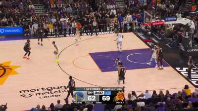 [Highlight] Jalen Green's seventh 3-pointer of the night comes right in front of the logo as he increases the Suns' lead. He has 25 points on the night.