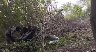 Operation of the 85-mm divisional gun D-44 against Russian positions in the Kharkiv region.  