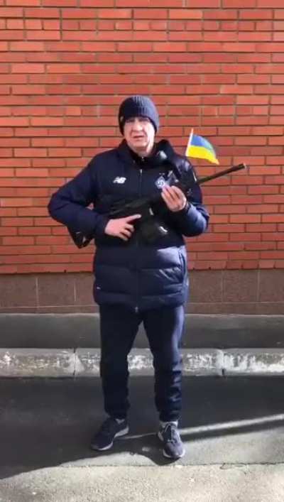 Владимир Бессонов. 79 матчей за сборную СССР. 64 года. Поздравляю. Докатились.
