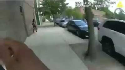 Convenient cop chases down teenage phone thief in NYC