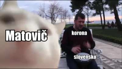 On užíva si to