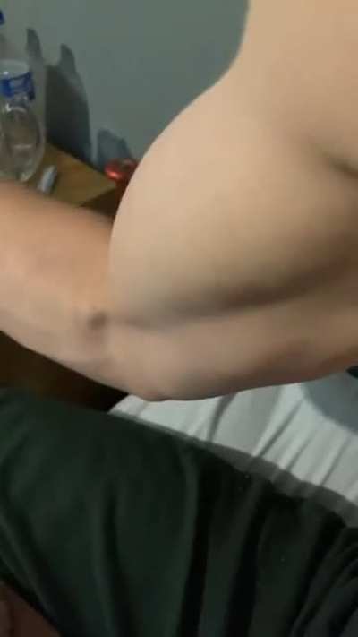 I got biceps bigger 😎