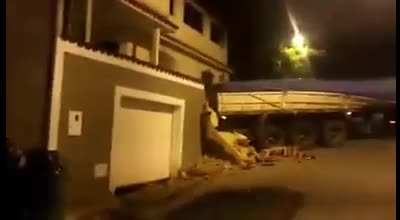 Idiot semi truck driver