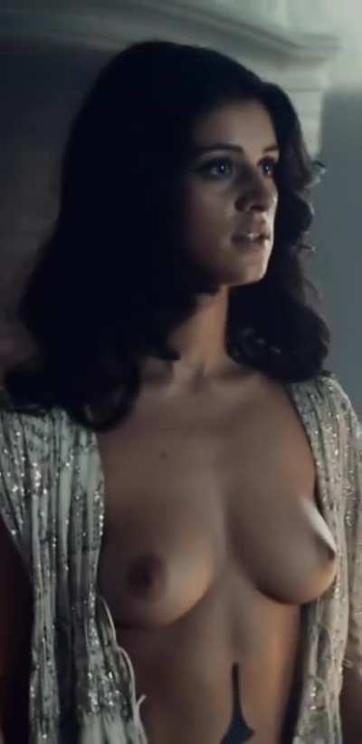 Anya Chalotra