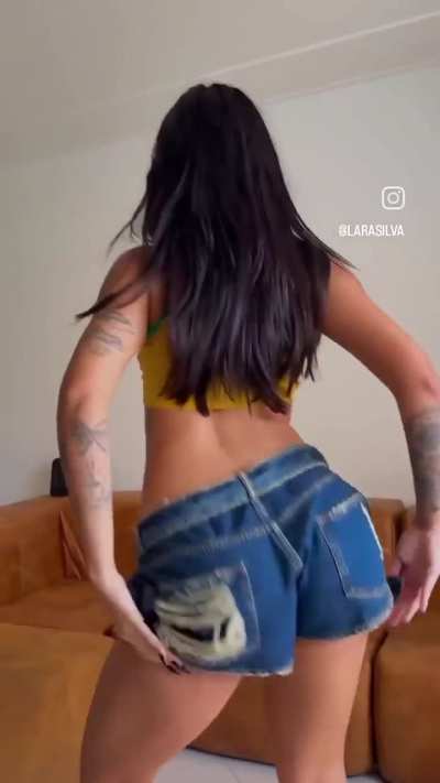 Lara Silva