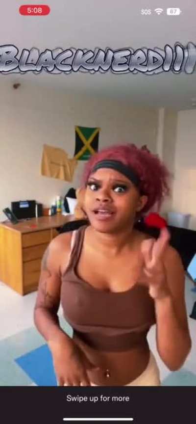 Anybody know her name or tikto<wbr>k?😫🤤🤤<wbr>🤤