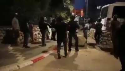 Israeli Police look on as Jews throw stones at Palestinians in Jaffa