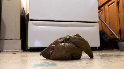 bbw dropping chocolate