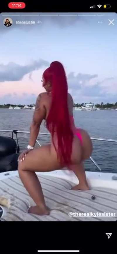 @therealkylesister