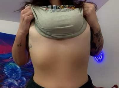 It’s been too long since I’ve honored Titty Tuesday’s with a titty drop