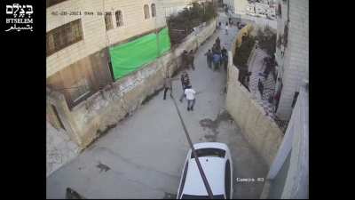 2021: Israeli settlers harass Palestinians and soldiers arrest Palestinian residents