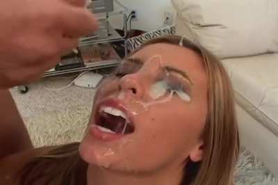 Pandora Dreams' face covered with two cumshots