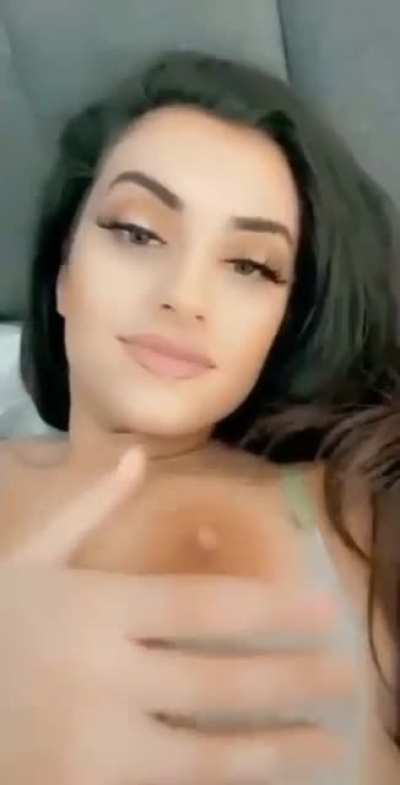 😈