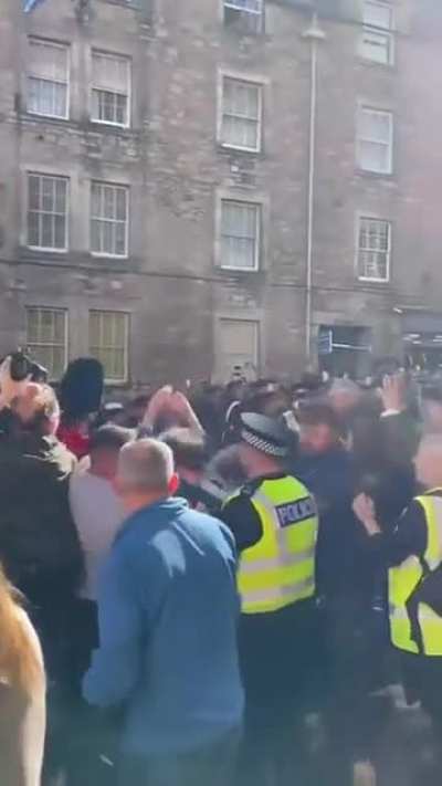 imagine getting assaulted for calling out a nonce