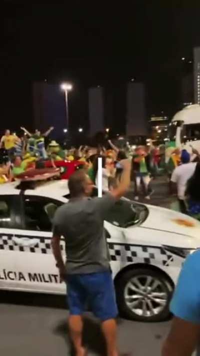E agora, José?