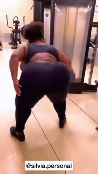 🤤