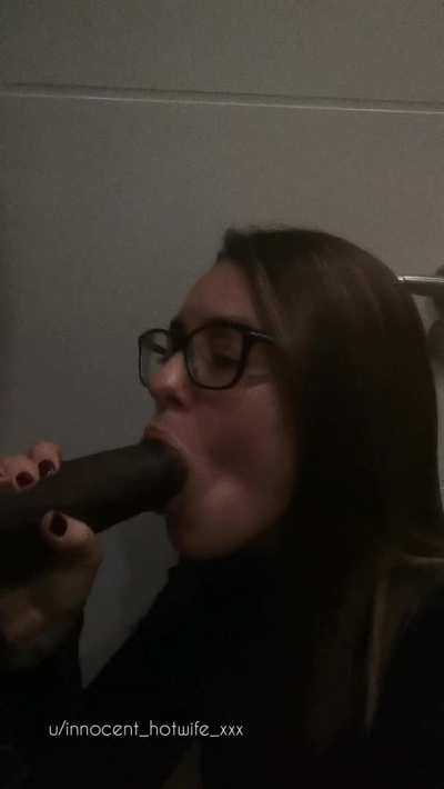 A hotwife walked into a bar...