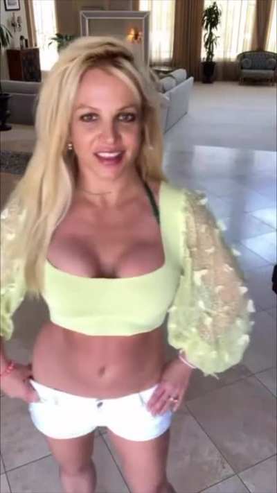 Boobney Spears. 