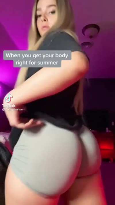Look at all that ass