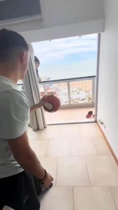 This shot come back