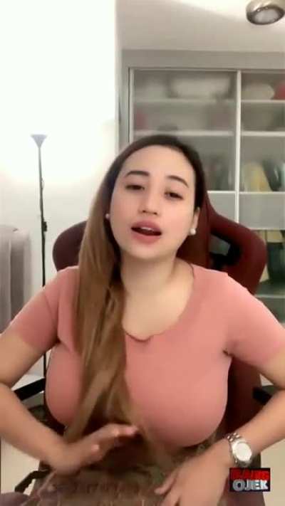 Salah sorang Perempuan Bigo yang aku duk geram .. kasi Upvote bebanyak lah guys supaya semangat aku nak post lagi hee