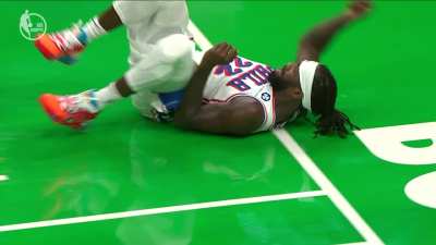 [Highlight] Pat Bev's privates foul Jaylen Brown's hand