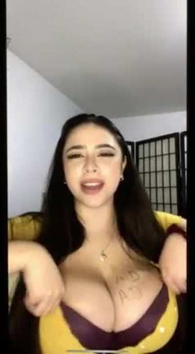 damn 👀