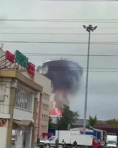Ukrainian strike blows top off Moscow refinery storage tank.