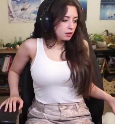 Titty bounce