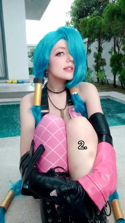 Lockscreens of Jinx cosplay by Aldorachan