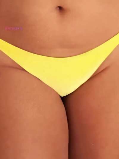 Ileana in Yellow