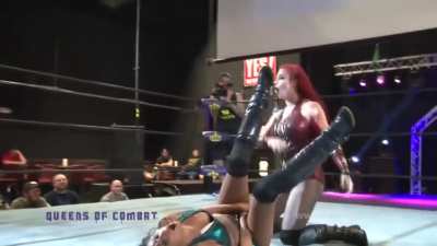 Taeler Hendrix headbutts Amanda Rodriquez in the crotch