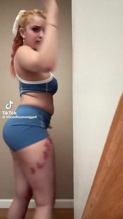 😻