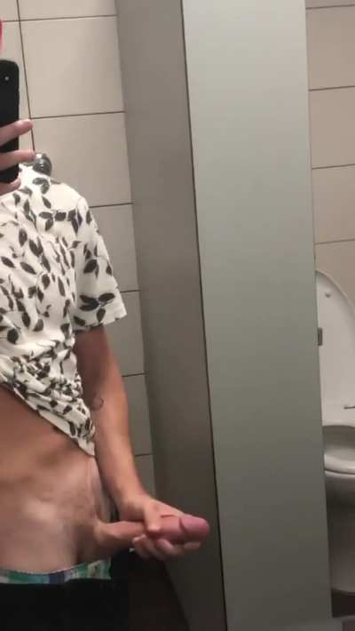 Lets fuck in public