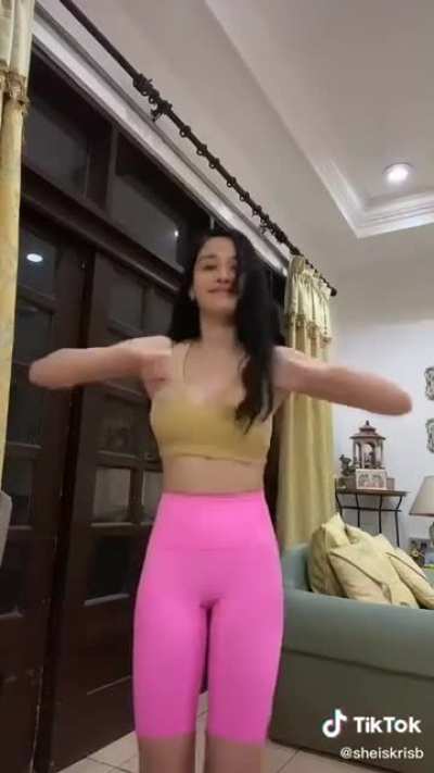 Kris Bernal
