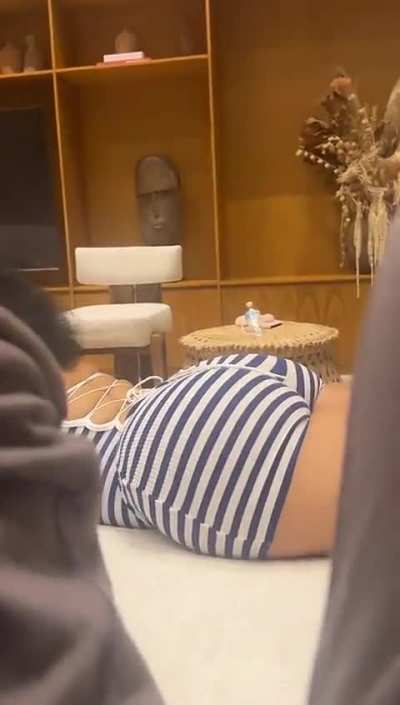 Ari 🍑🍑