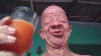 Aaaa