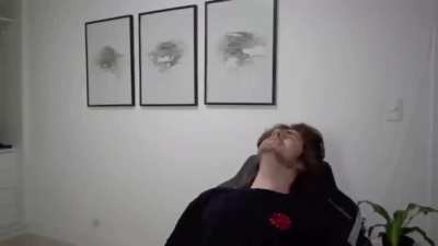 monkaW