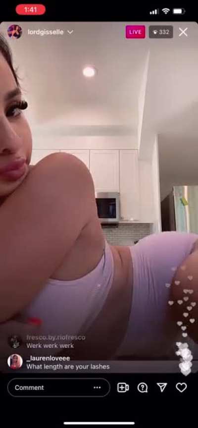 😩