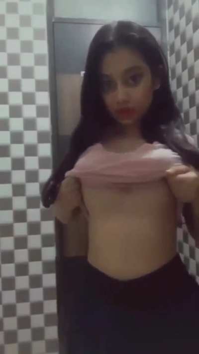 Cute Girl Teasing On Camera🤤💘