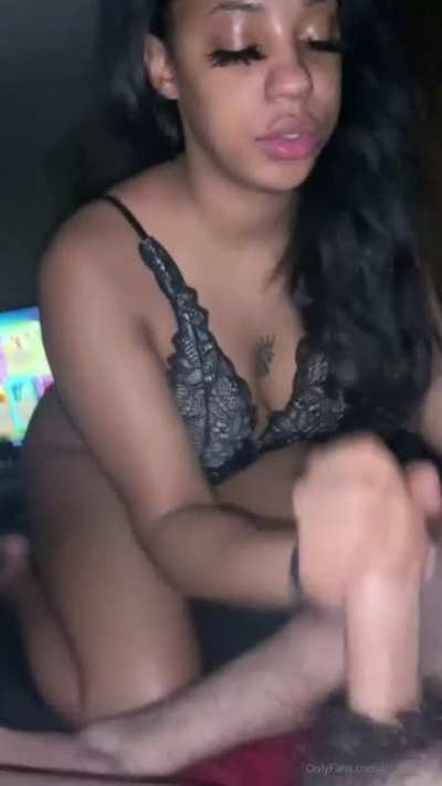 More of prett<wbr>ylitt<wbr>lemaz<wbr>i... she need some BBC tho smh