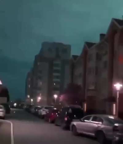 Kyiv. 19.04. Right now. Air raid and big explosion.