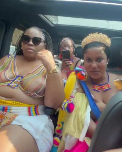 Huge Boobs in car 2