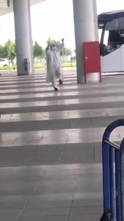 Oruç, açların halinden anlamak için tutulmuyor mu? Sigara içmeyenlerin halinden anlamak için mi tutuluyor? Sigaramıza da karışmayın bi zahmet amk
