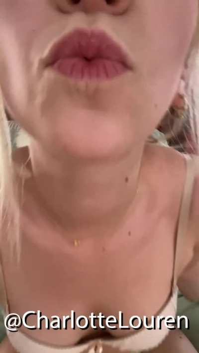 🌸Relaxed paced TikTok, sometimes slow is sexy🌸 There's a SLIGHTLY longer version on phub cause redgifs has a time limit.