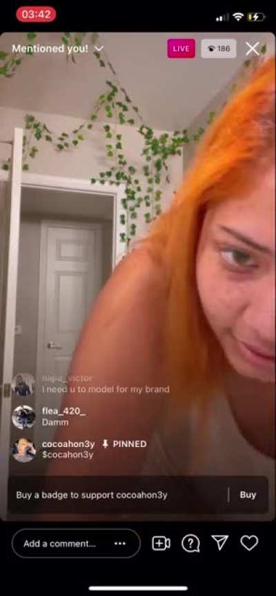 Coco attempting to make that ass clap for us 😅🍑👏🏾