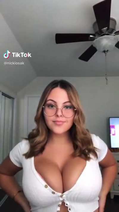 Bouncing boobs