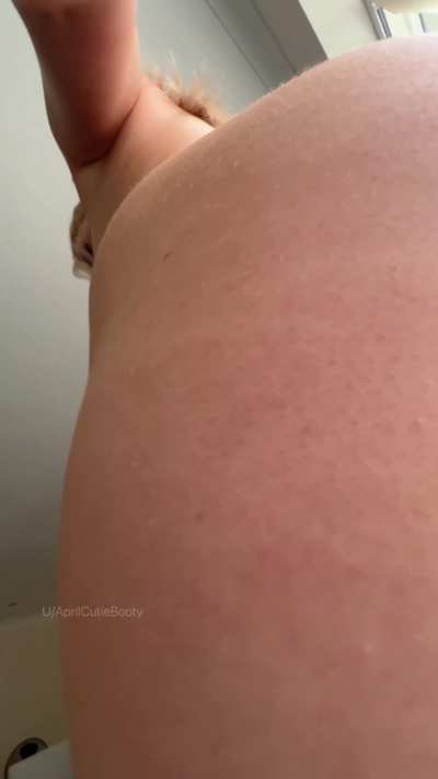 Golden peach fuzz